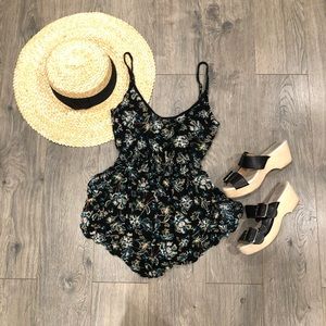 ❌SOLD❌URBAN OUTFITTERS | Floral Romper